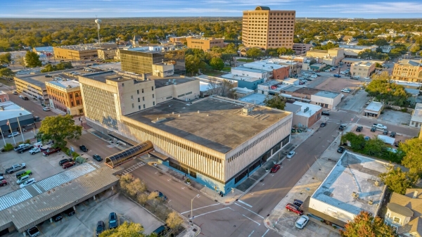 Listing Image #3 - Office for sale at 120 S Main St, Victoria TX 77901