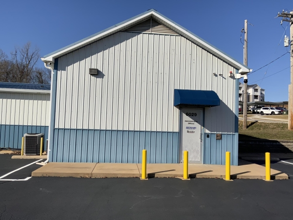 Listing Image #3 - Multi-Use for sale at 6029 W Outer Rd, Imperial MO 63052