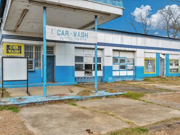 Listing Image #2 - Others for sale at 404 Kurth Drive, Lufkin TX 75901