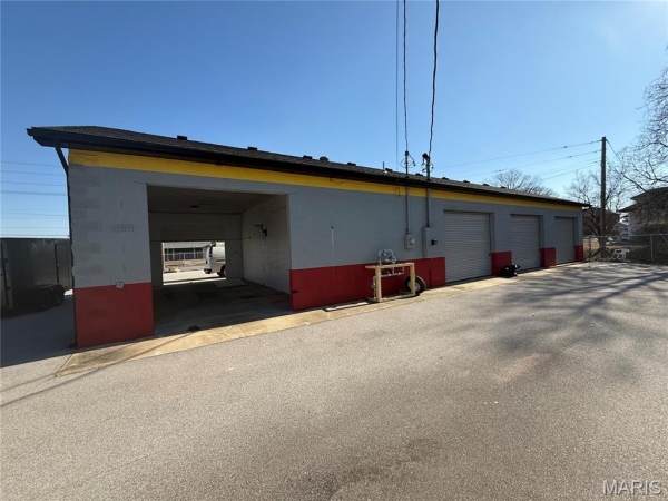 Listing Image #1 - Land for sale at 1020 Milton Road, Alton IL 62002 Listing Image #1 - Land for sale at 1020 Milton Road, Alton IL 62002