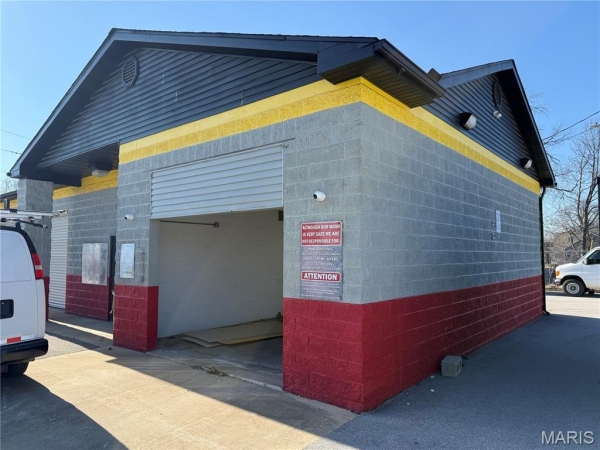 Listing Image #3 - Land for sale at 1020 Milton Road, Alton IL 62002 Listing Image #3 - Land for sale at 1020 Milton Road, Alton IL 62002