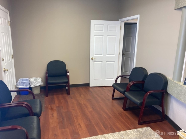 Listing Image #3 - Others for sale at -35 Clyde Road #101, Franklin Twsp NJ 08873