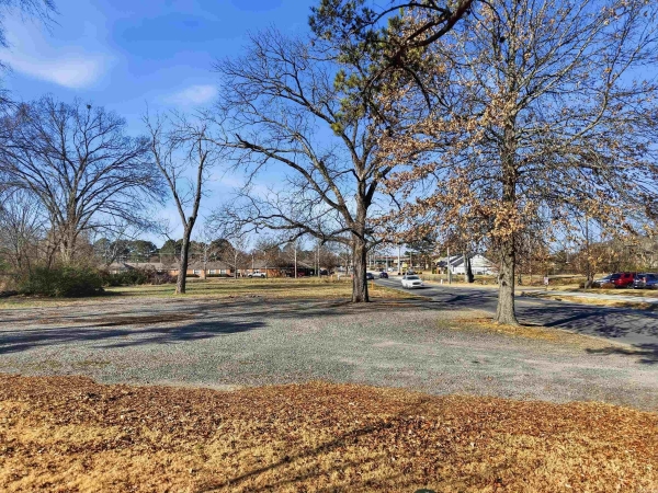 Listing Image #2 - Others for sale at 2755 College Avenue, Conway AR 72034 Listing Image #2 - Others for sale at 2755 College Avenue, Conway AR 72034