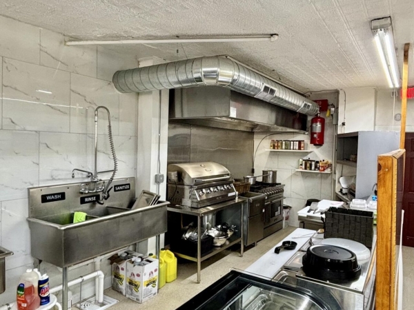 Listing Image #3 - Retail for sale at 1685 Van Vranken Avenue, Schenectady NY 12308