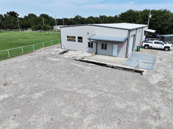 Listing Image #2 - Industrial for sale at 403 N. Donation St., Tioga TX 76270