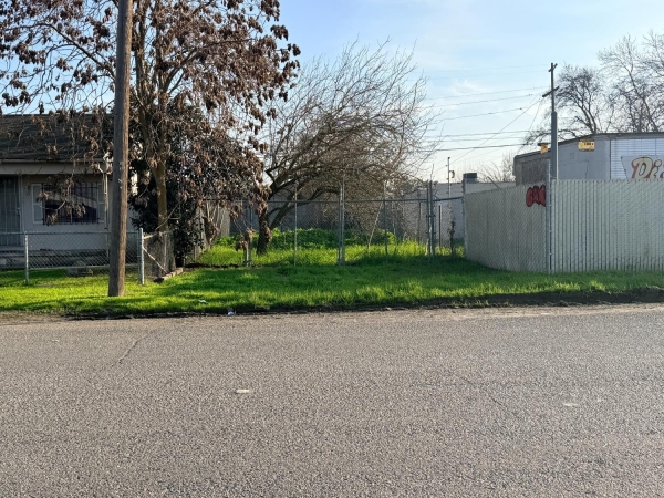 Listing Image #1 - Land for sale at 2368 E Weber Avenue, Stockton CA 95205