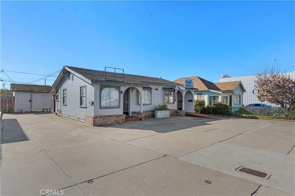 Listing Image #2 - Others for sale at 430 E. Clark, Santa Maria CA 93455