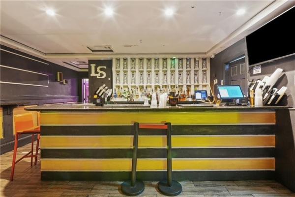 Listing Image #2 - Others for sale at 727 Cranston Street, Providence RI 02907