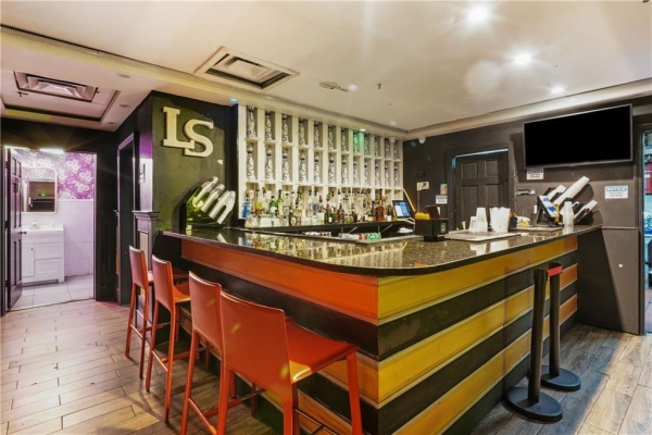 Listing Image #3 - Others for sale at 727 Cranston Street, Providence RI 02907