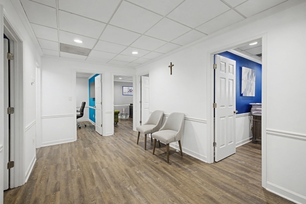 Listing Image #3 - Office for sale at 425 E Crossville Rd, Suite 215, Roswell GA 30075 Listing Image #3 - Office for sale at 425 E Crossville Rd, Suite 215, Roswell GA 30075