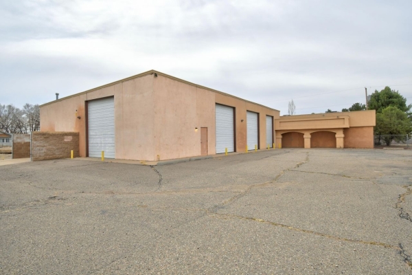 Listing Image #2 - Retail for sale at 6200 Coors Boulevard SW, Albuquerque NM 87120