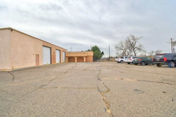 Listing Image #3 - Retail for sale at 6200 Coors Boulevard SW, Albuquerque NM 87120