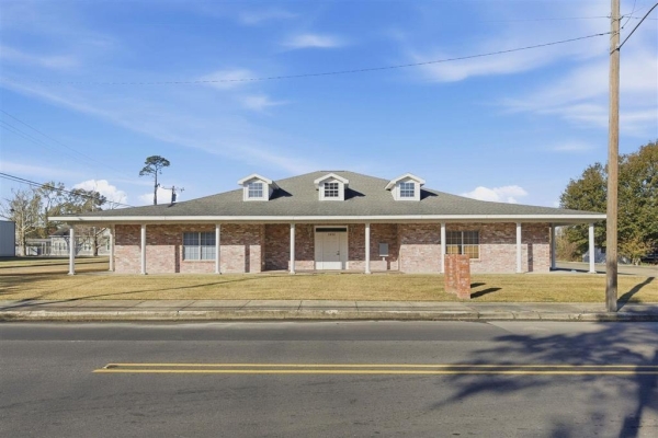 Listing Image #1 - Others for sale at 1830 Hodges Street, Lake Charles LA 70601