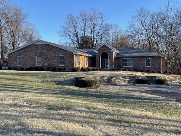 Listing Image #1 - Office for sale at 40 Lucknow Ct, Bardstown KY 40004
