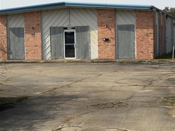 Listing Image #1 - Others for sale at 1300 Rosteet Street, Lake Charles LA 70601