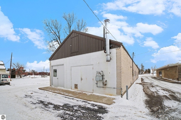 Listing Image #2 - Retail for sale at 316 W Superior Street, Alma MI 48801