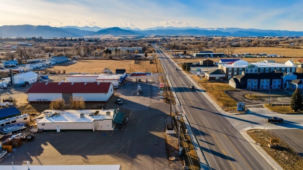 Listing Image #2 - Others for sale at 117 E Us Hwy 16, Buffalo WY 82834