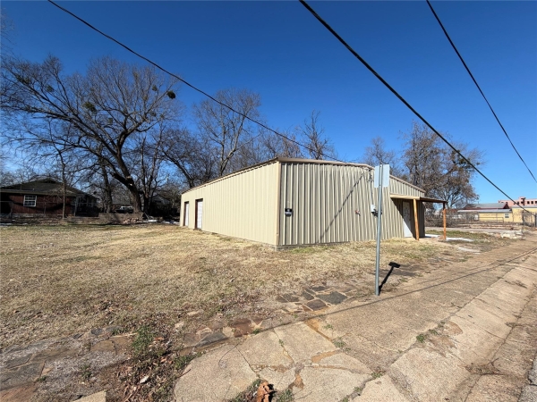 Listing Image #3 - Others for sale at 269-306 2nd Street Southwest, Paris TX 75460