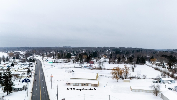 Listing Image #1 - Others for sale at 6415 W Houghton Lake Drive, Houghton Lake MI 48629