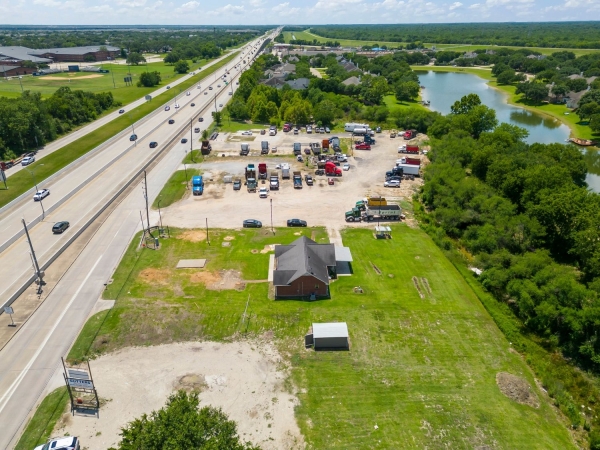 Listing Image #3 - Office for sale at 16738 Alief Clodine Road, Houston TX 77082