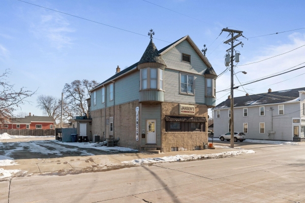 Listing Image #3 - Others for sale at 344 BOWEN Street, OSHKOSH WI 54901