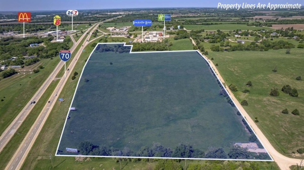 Listing Image #1 - Land for sale at 900 2400 Avenue, Abilene KS 67410