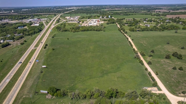 Listing Image #2 - Land for sale at 900 2400 Avenue, Abilene KS 67410
