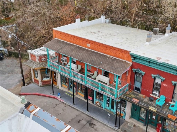 Listing Image #3 - Retail for sale at 84 Spring St, Eureka Springs AR 72632