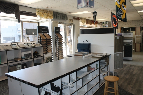 Listing Image #2 - Retail for sale at 325 W Elm Street, Sycamore IL 60178