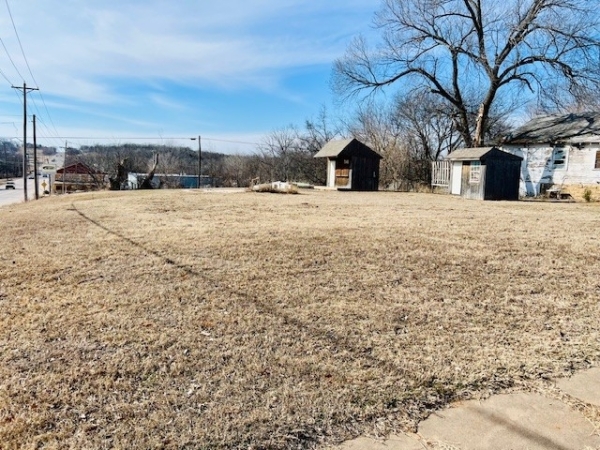 Listing Image #1 - Land for sale at 120 E. Chicago Ave, Yale OK 74085