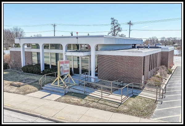 Listing Image #1 - Others for sale at 132 E Main Street, Hortonville WI 54944