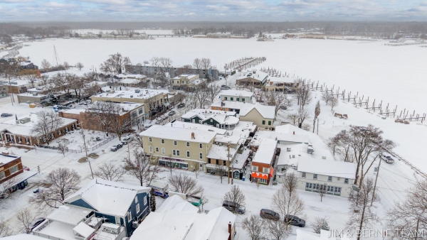 Listing Image #3 - Retail for sale at 133 Mason Street, Saugatuck MI 49453