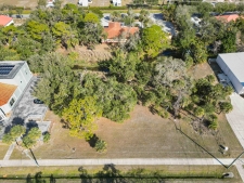 Listing Image #2 - Land for sale at 841 E Venice Avenue, Venice FL 34285