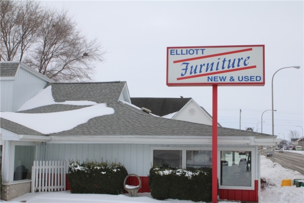 Listing Image #2 - Retail for sale at 712 Lake Land Boulevard, Mattoon IL 61938