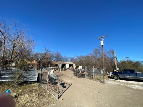 Listing Image #2 - Others for sale at 5417 S Peachtree Road, Balch Springs TX 75180