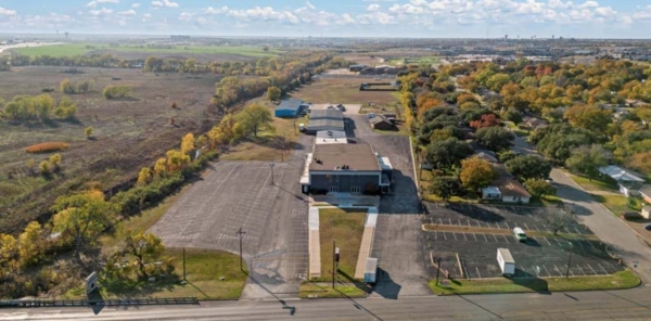 Listing Image #2 - Others for sale at 1208 N Robinson Drive, Robinson TX 76706