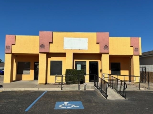 Listing Image #1 - Office for sale at 220 W Hillside Rd, LAREDO TX 78041