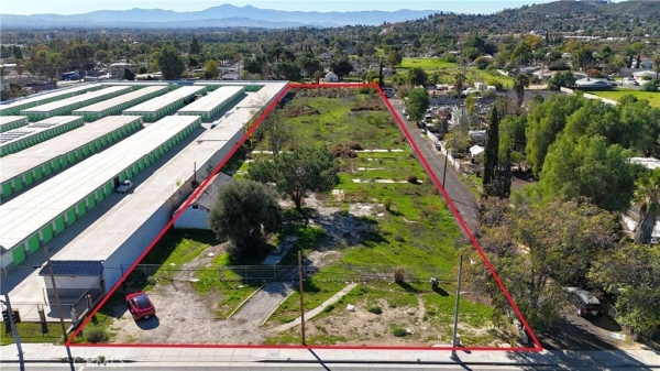 Listing Image #1 - Others for sale at 5934 Mission, Jurupa Valley CA 92509