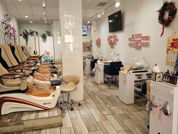 Listing Image #3 - Others for sale at 3110 N Sheridan Road, Chicago IL 60657