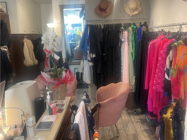 Listing Image #3 - Others for sale at 324, Newport Beach CA 92662