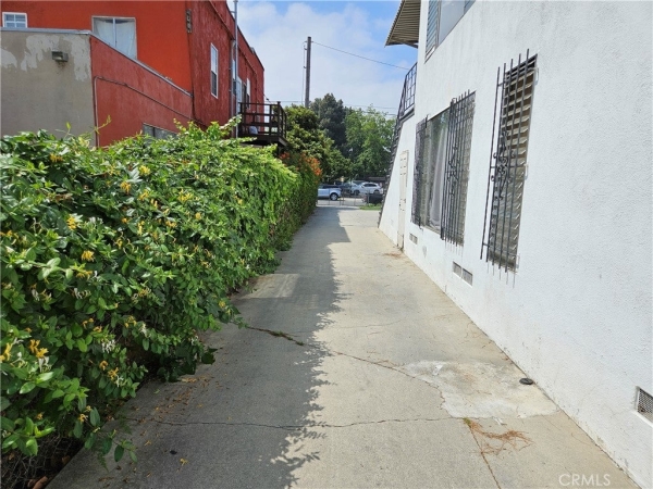 Listing Image #3 - Others for sale at 643 E 47th Street, Los Angeles CA 90011 Listing Image #3 - Others for sale at 643 E 47th Street, Los Angeles CA 90011