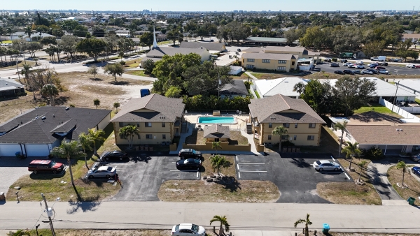 Listing Image #1 - Multi-family for sale at 1318 SE 40th Ter., Cape Coral FL 33904