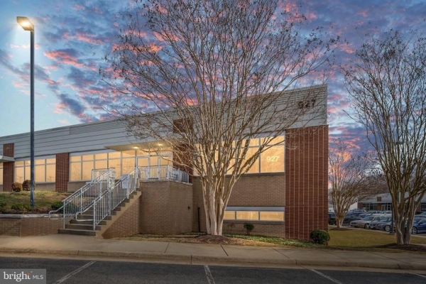 Listing Image #2 - Office for sale at 927 Maple Grove Drive , 201, Fredericksburg VA 22407