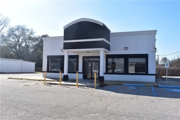 Listing Image #1 - Others for sale at 124 South Drive, Natchitoches LA 71457