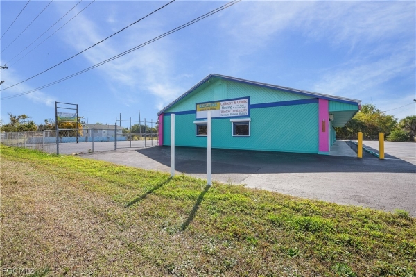 Listing Image #3 - Others for sale at 5261 Pine Island Road, Bokeelia FL 33922