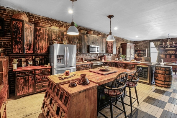 Listing Image #3 - Others for sale at 123 Water Street, Horse Cave KY 42749