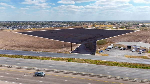Listing Image #1 - Land for sale at 13432 E. Expressway 83, La Feria TX 78569