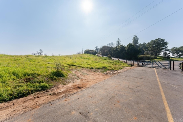 Listing Image #3 - Land for sale at Parcel 12, Oak Knoll Lane, Clovis CA 93619