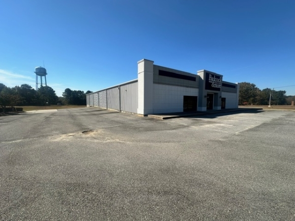 Listing Image #3 - Retail for sale at 6377 Oak St., Eastman GA 31023