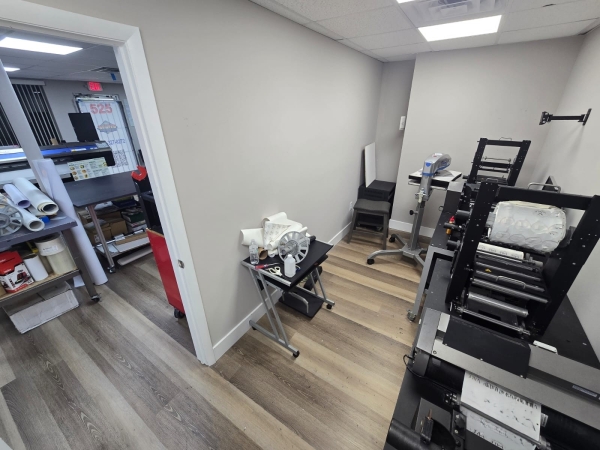 Listing Image #10 - Office for sale at 525 N State Rd 7, Margate FL 33063